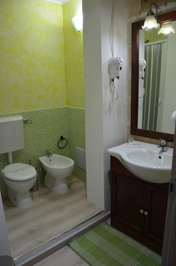 Bed and Breakfast Apulia '800 San Pietro Vernotico Exterior foto