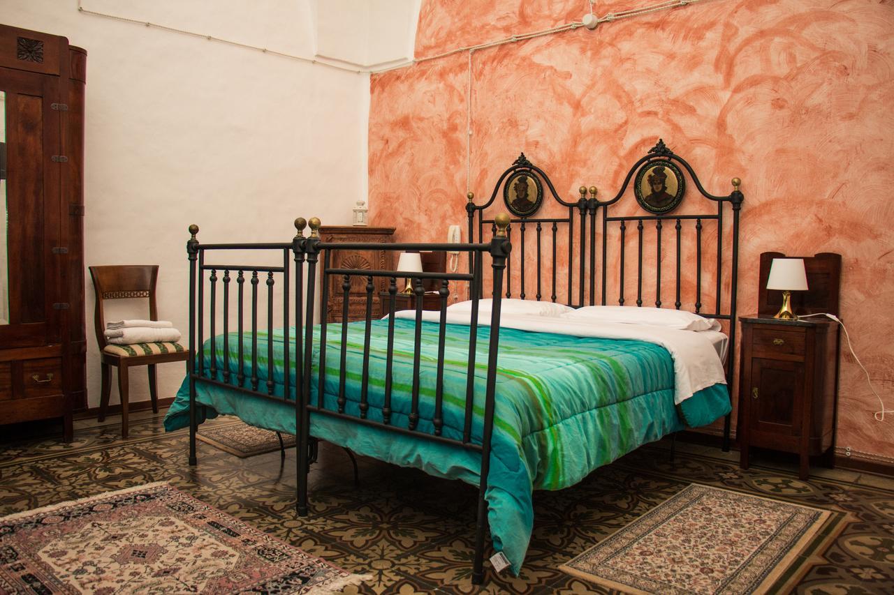 Bed and Breakfast Apulia '800 San Pietro Vernotico Exterior foto